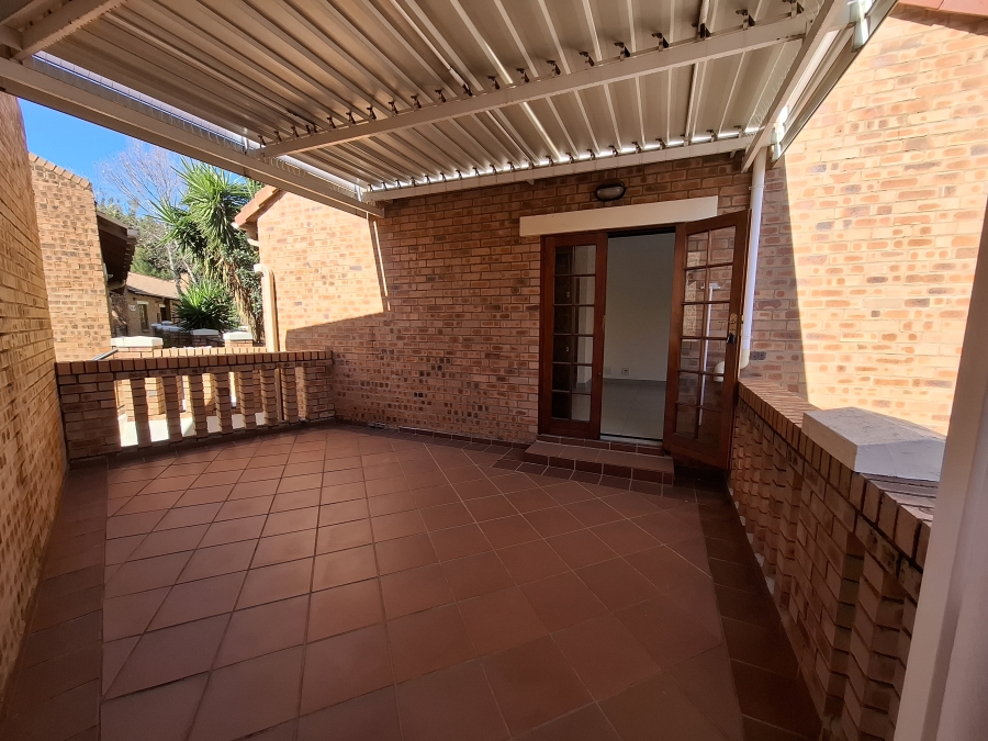 1 Bedroom Property for Sale in Equestria Gauteng