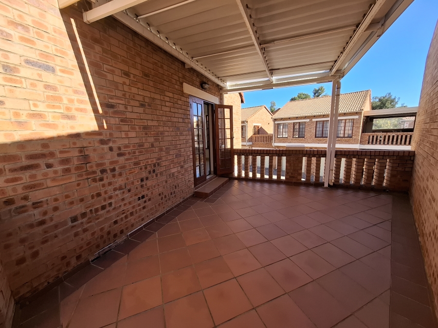 1 Bedroom Property for Sale in Equestria Gauteng