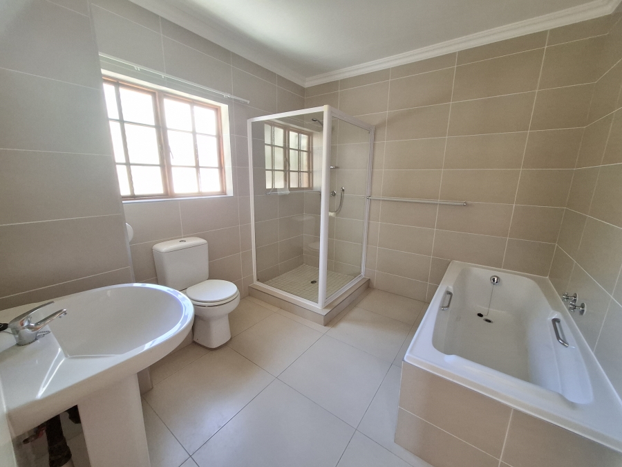 1 Bedroom Property for Sale in Equestria Gauteng