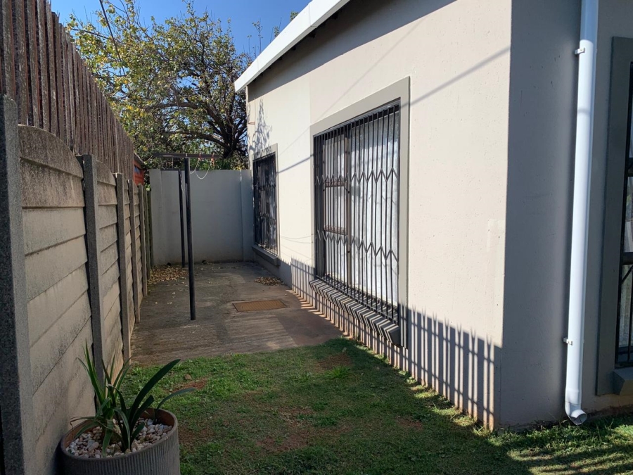 5 Bedroom Property for Sale in Casseldale Gauteng