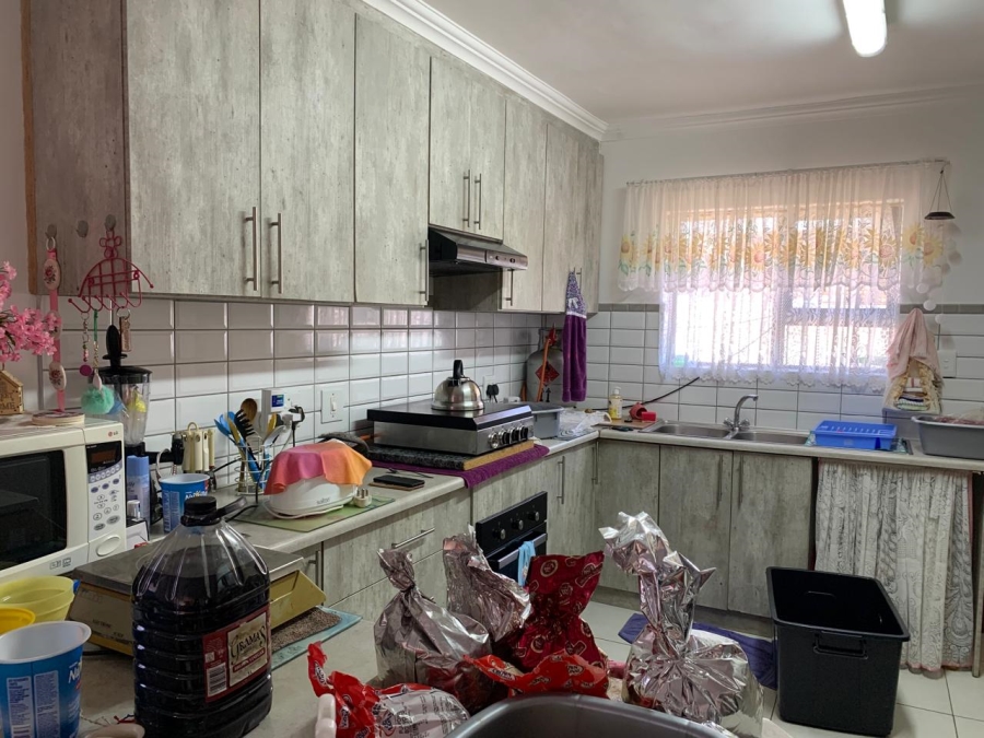 5 Bedroom Property for Sale in Casseldale Gauteng