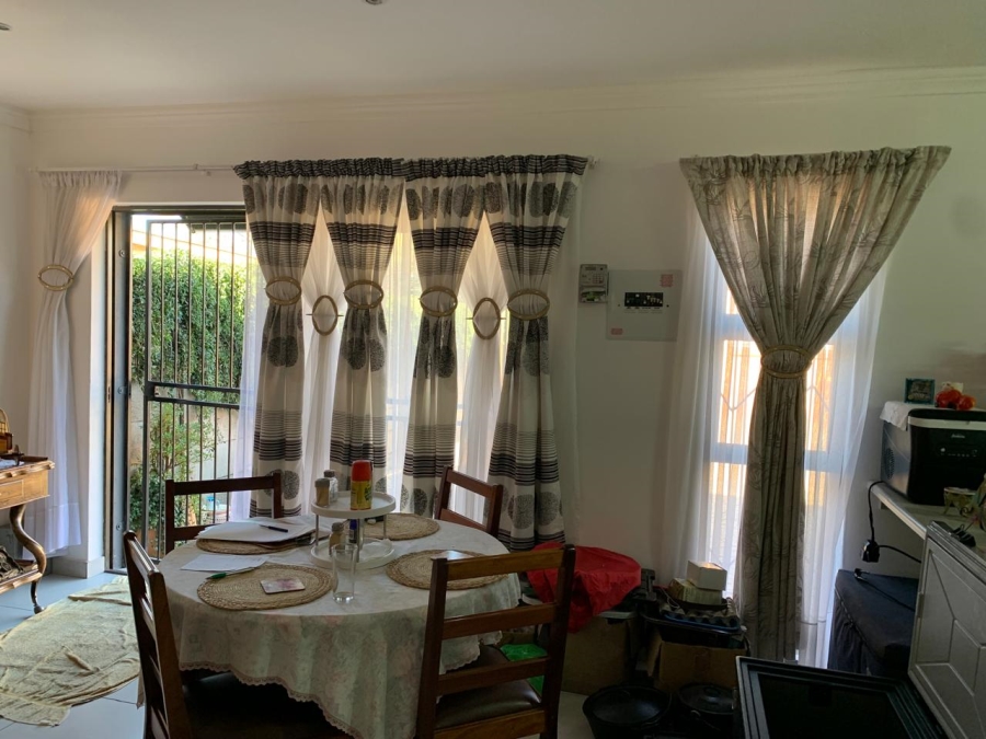5 Bedroom Property for Sale in Casseldale Gauteng
