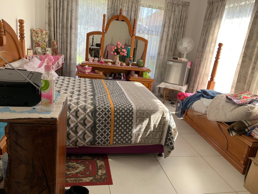 5 Bedroom Property for Sale in Casseldale Gauteng