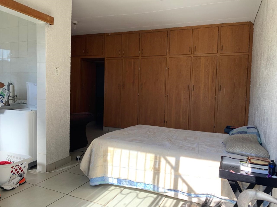 5 Bedroom Property for Sale in Casseldale Gauteng