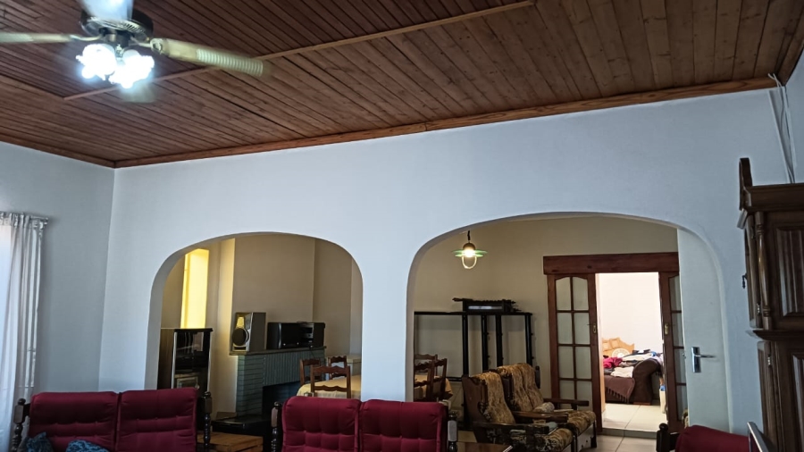 5 Bedroom Property for Sale in Casseldale Gauteng