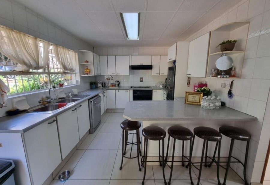 3 Bedroom Property for Sale in Glenvista Gauteng