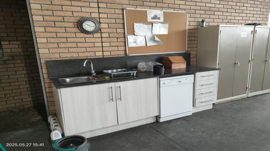 To Let commercial Property for Rent in North Riding Gauteng