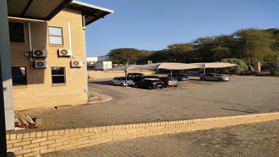 To Let commercial Property for Rent in North Riding Gauteng