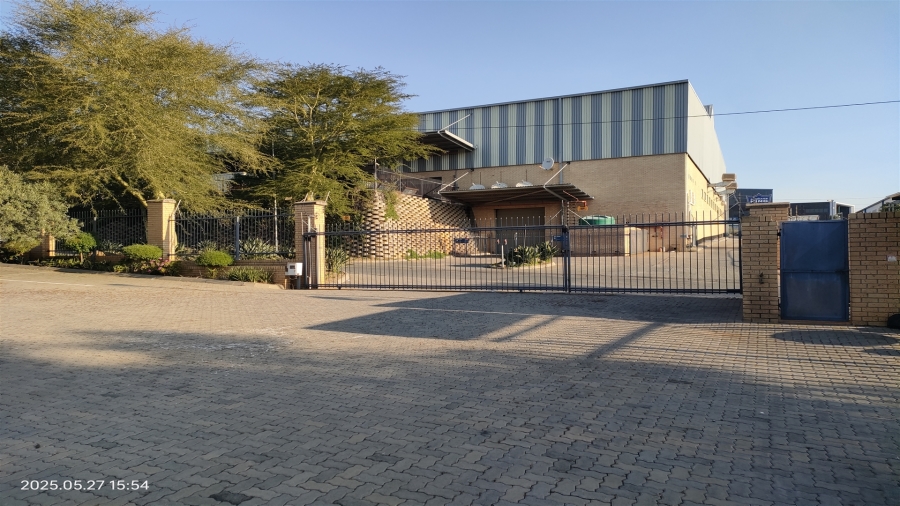To Let commercial Property for Rent in North Riding Gauteng