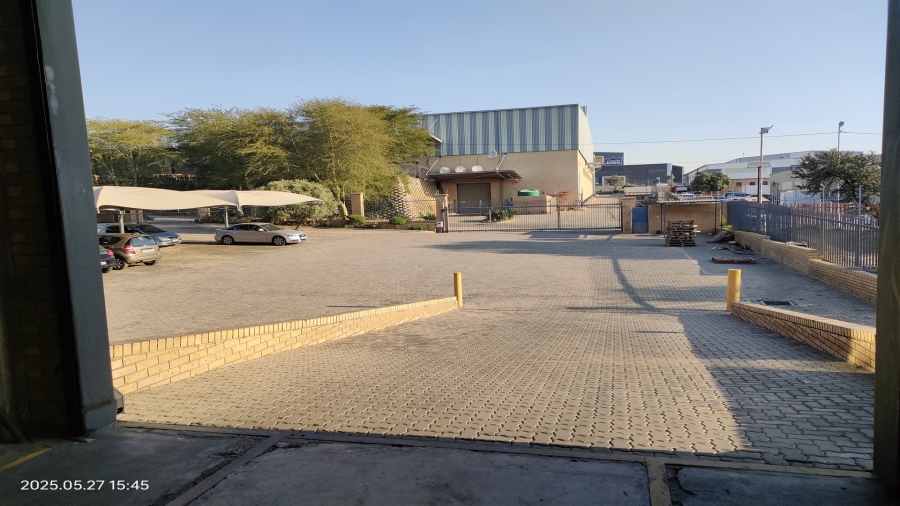 To Let commercial Property for Rent in North Riding Gauteng