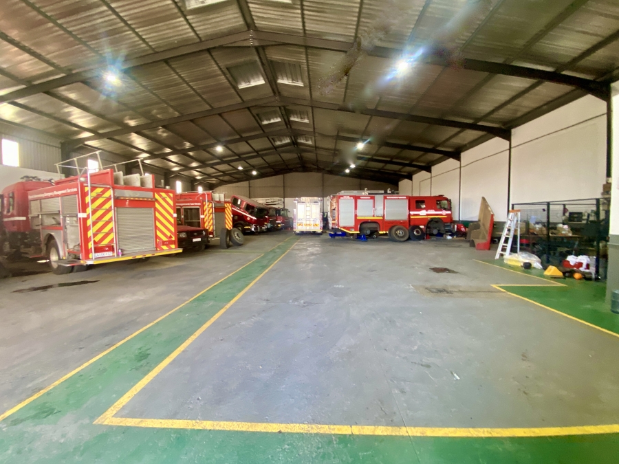 Commercial Property for Sale in Clayville Gauteng