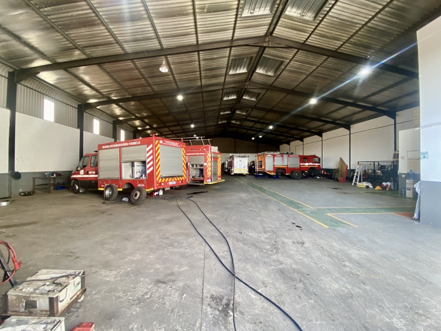 Commercial Property for Sale in Clayville Gauteng