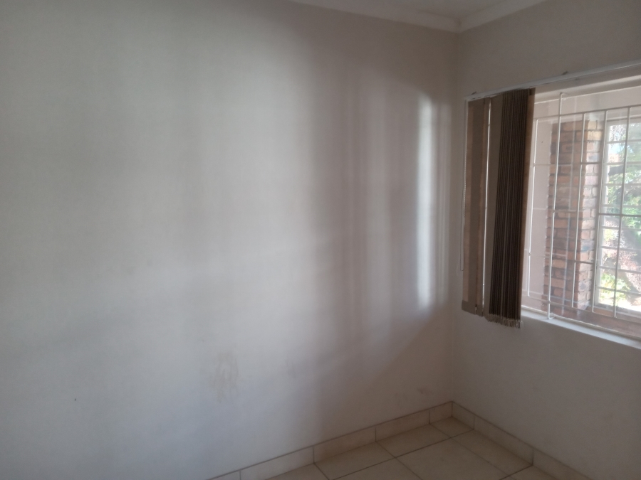 Commercial Property for Sale in Apex Gauteng