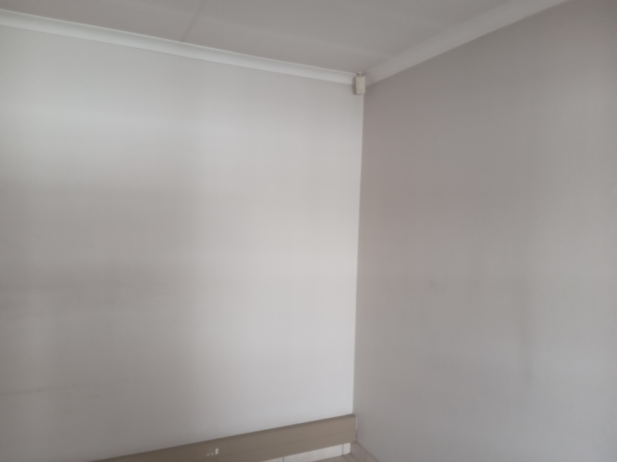 Commercial Property for Sale in Apex Gauteng