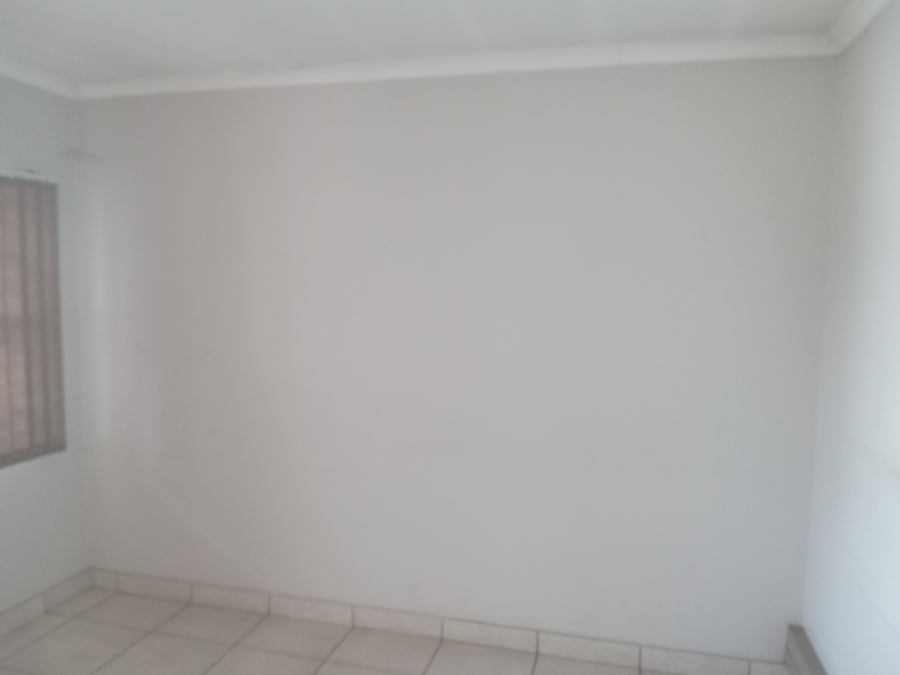 Commercial Property for Sale in Apex Gauteng