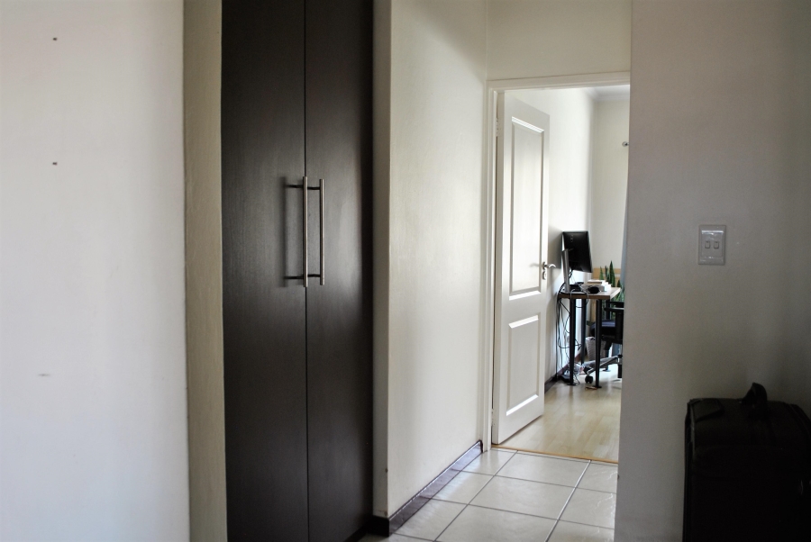 To Let 2 Bedroom Property for Rent in Paulshof Gauteng
