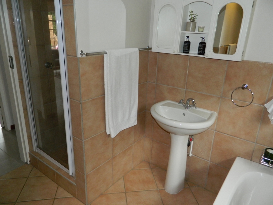 To Let 2 Bedroom Property for Rent in Silver Lakes Golf Estate Gauteng