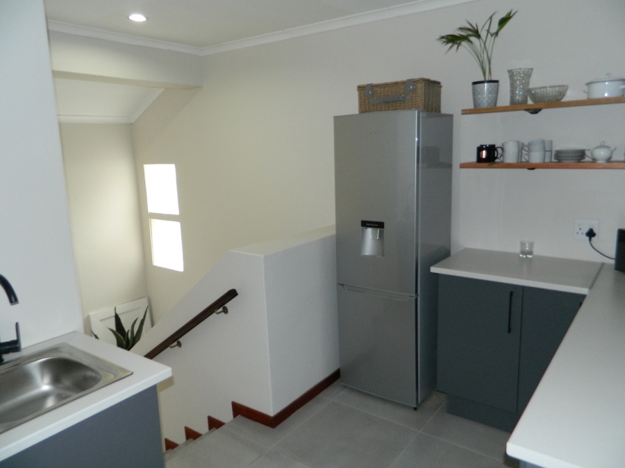 To Let 2 Bedroom Property for Rent in Silver Lakes Golf Estate Gauteng
