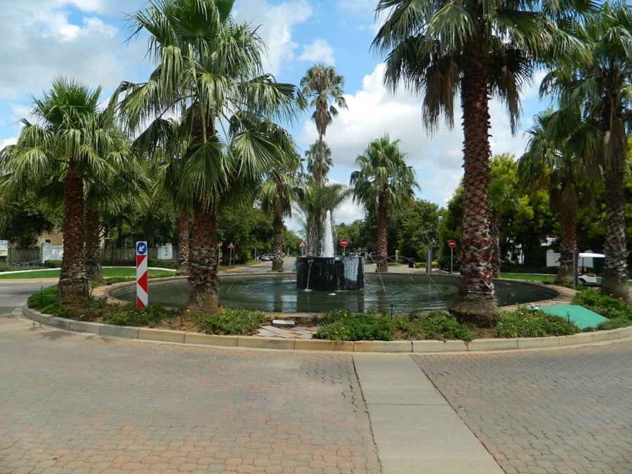 To Let 2 Bedroom Property for Rent in Silver Lakes Golf Estate Gauteng