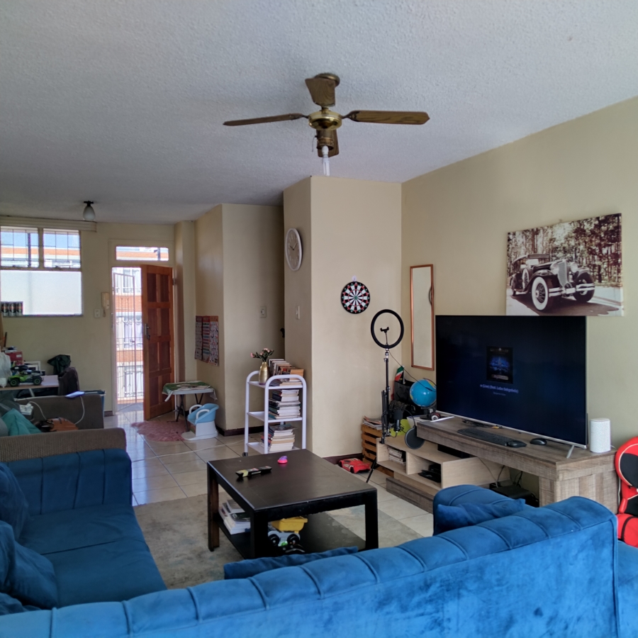 2 Bedroom Property for Sale in Muckleneuk Gauteng