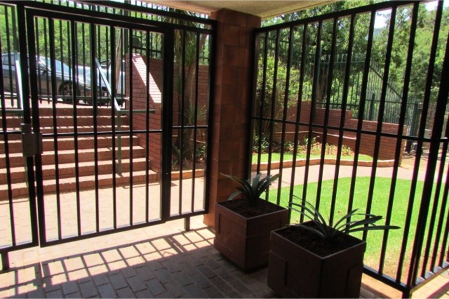 2 Bedroom Property for Sale in Wonderboom South Gauteng