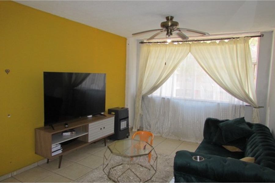 2 Bedroom Property for Sale in Wonderboom South Gauteng