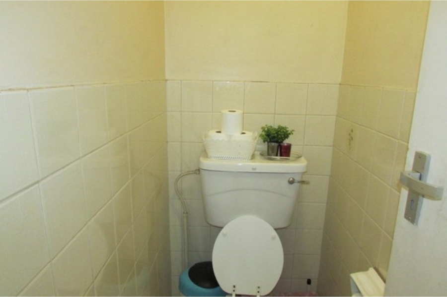 2 Bedroom Property for Sale in Wonderboom South Gauteng
