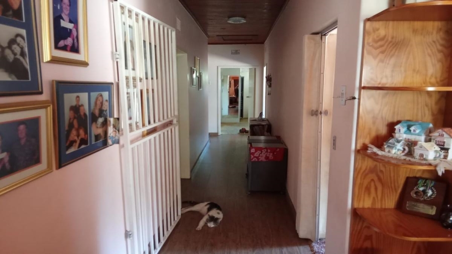 4 Bedroom Property for Sale in Theoville Gauteng