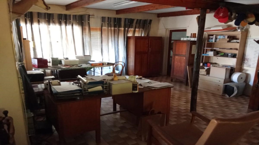 4 Bedroom Property for Sale in Theoville Gauteng