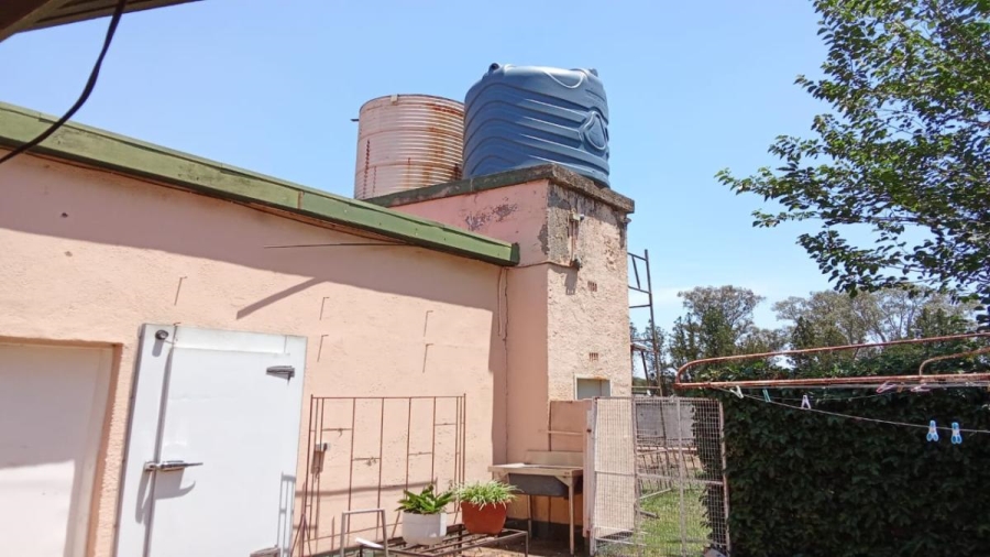 4 Bedroom Property for Sale in Theoville Gauteng