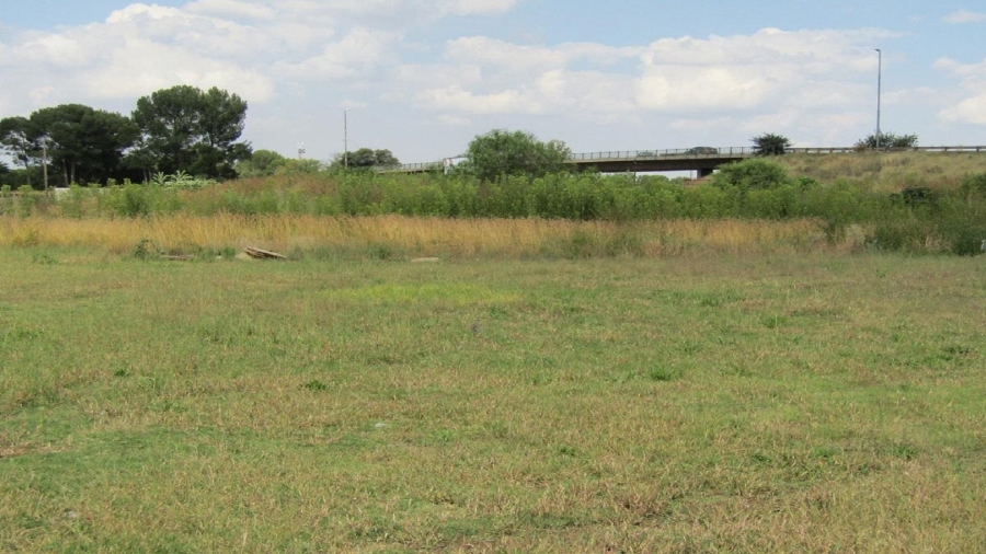 0 Bedroom Property for Sale in Flora Gardens Gauteng