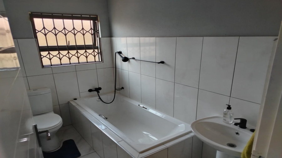 3 Bedroom Property for Sale in Vanderbijlpark CE 4 Gauteng