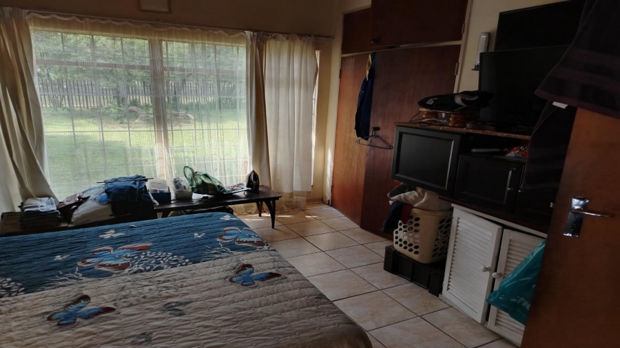 7 Bedroom Property for Sale in Northdene Gauteng