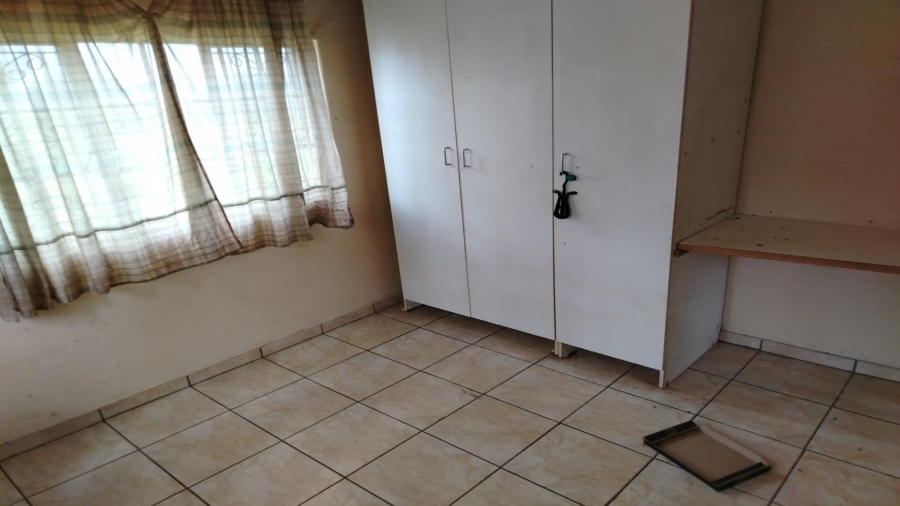 7 Bedroom Property for Sale in Northdene Gauteng