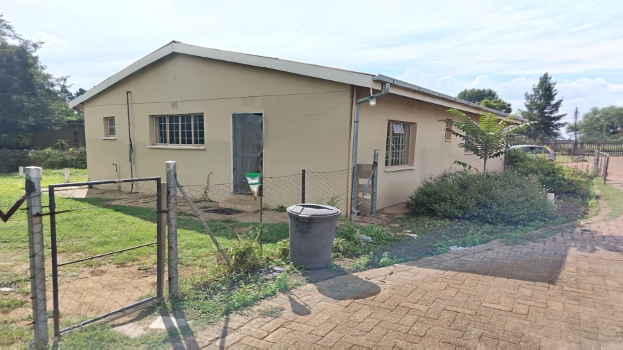 7 Bedroom Property for Sale in Northdene Gauteng