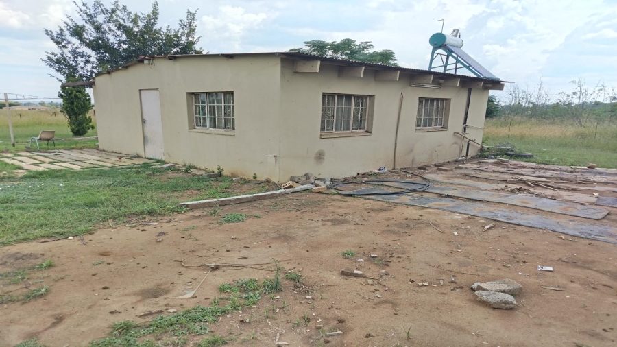 7 Bedroom Property for Sale in Northdene Gauteng