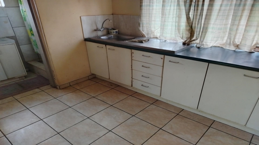 7 Bedroom Property for Sale in Northdene Gauteng