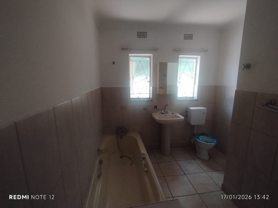 7 Bedroom Property for Sale in Northdene Gauteng