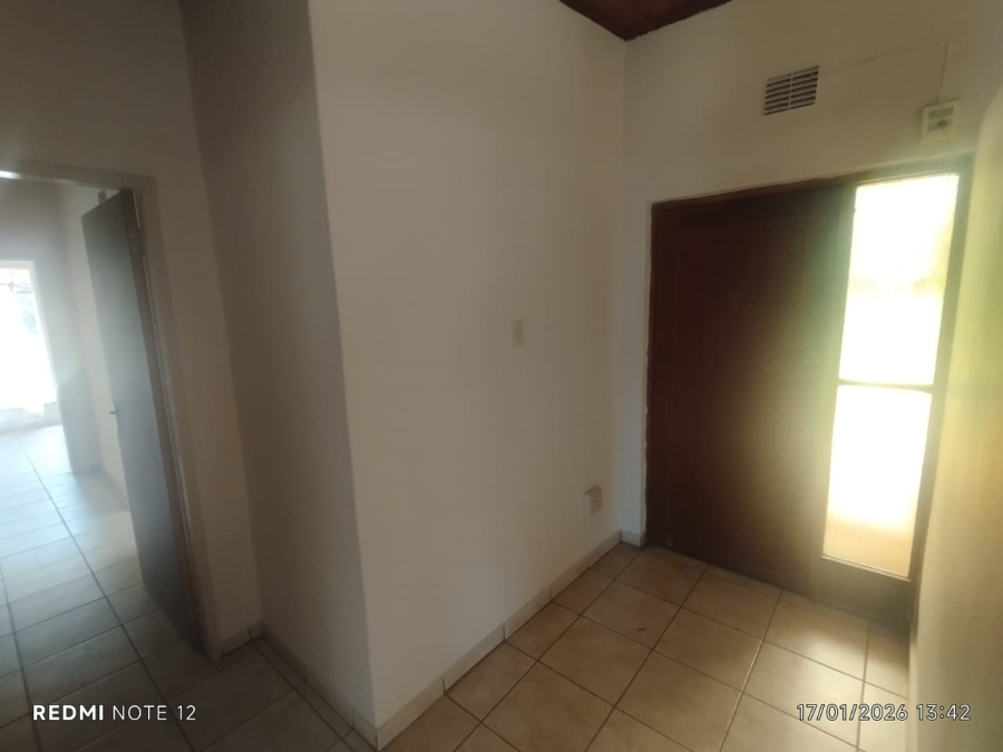 7 Bedroom Property for Sale in Northdene Gauteng