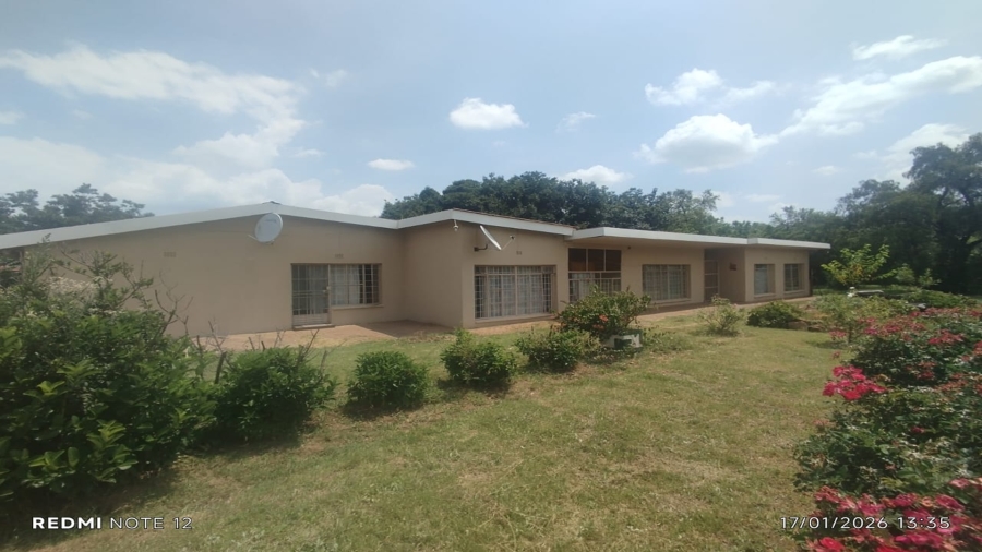 7 Bedroom Property for Sale in Northdene Gauteng