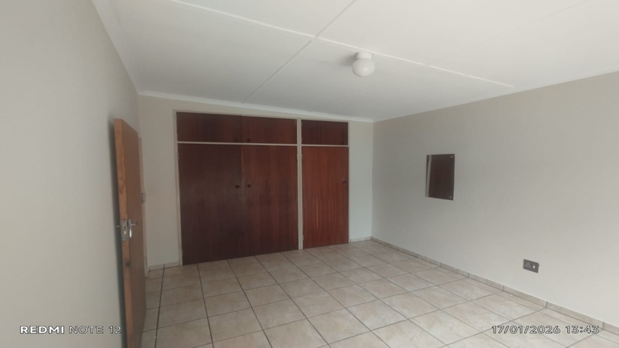 7 Bedroom Property for Sale in Northdene Gauteng