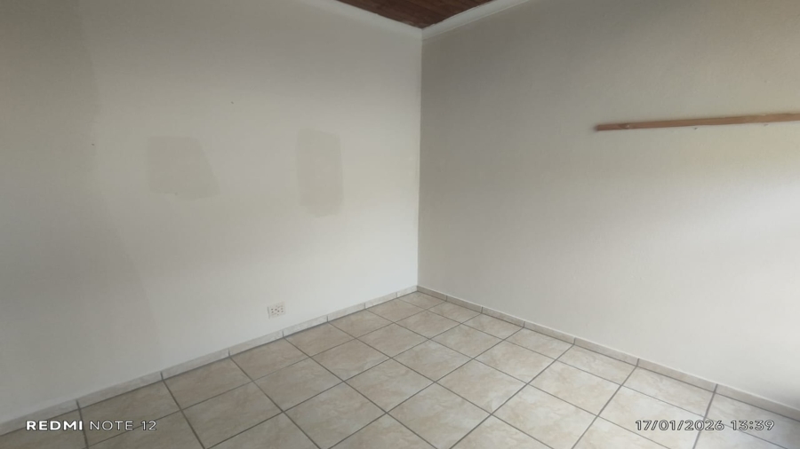 7 Bedroom Property for Sale in Northdene Gauteng