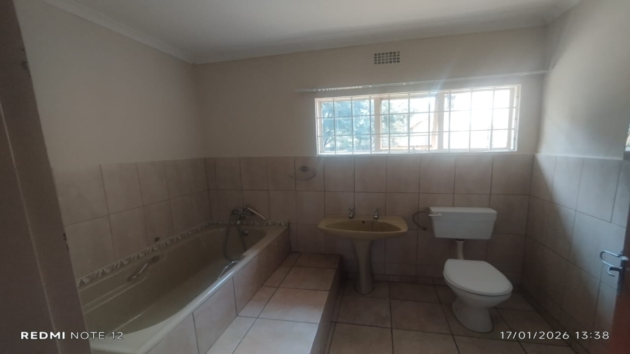 7 Bedroom Property for Sale in Northdene Gauteng