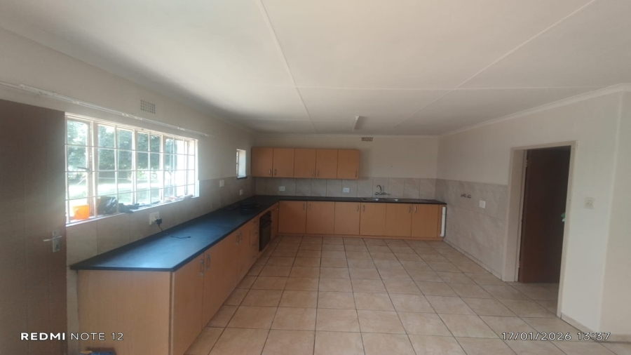 7 Bedroom Property for Sale in Northdene Gauteng
