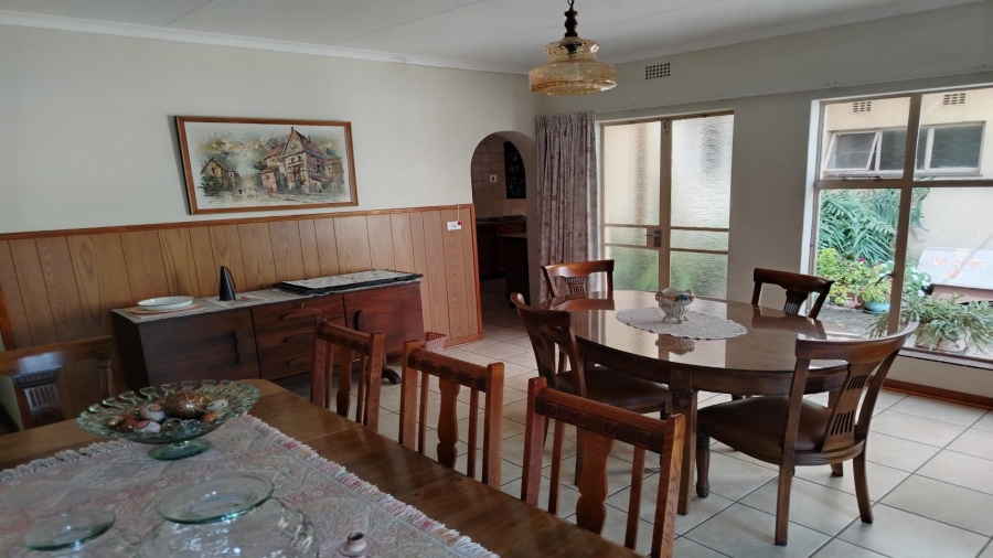 6 Bedroom Property for Sale in Northdene Gauteng
