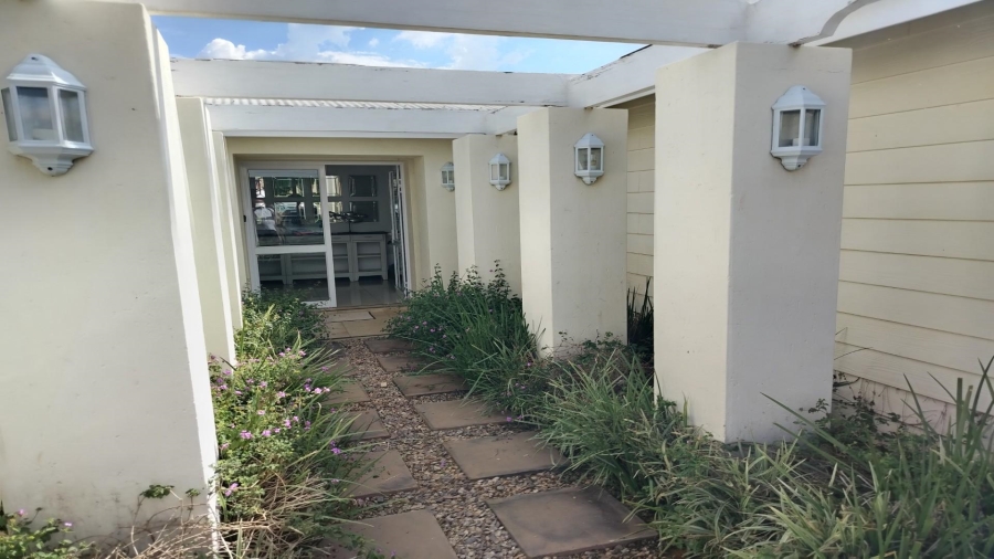 4 Bedroom Property for Sale in Vaal Marina Gauteng