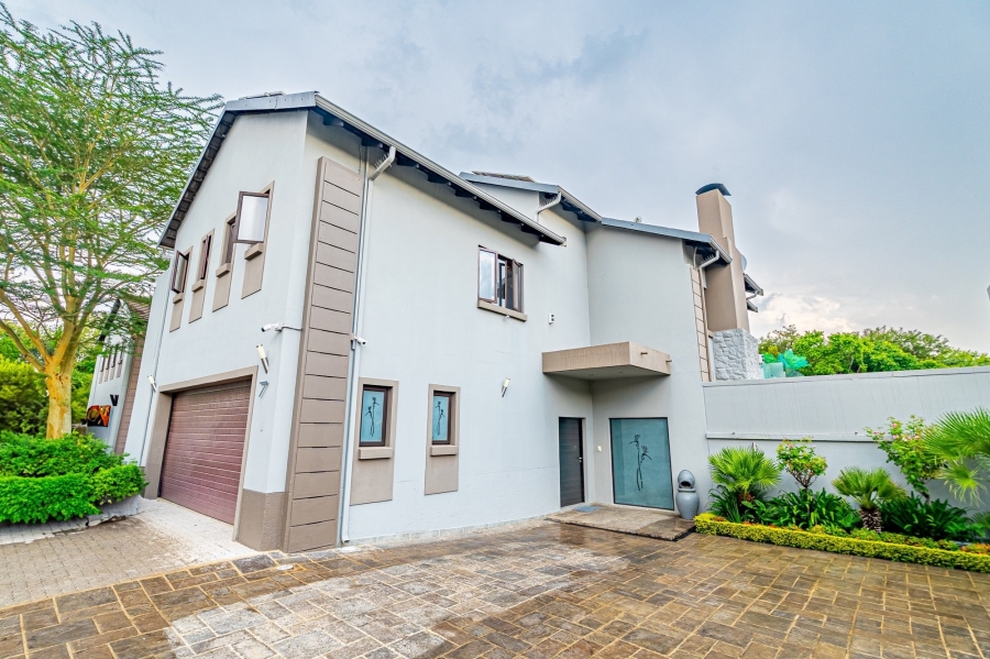 4 Bedroom Property for Sale in Bryanston Gauteng