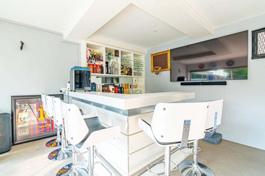4 Bedroom Property for Sale in Bryanston Gauteng