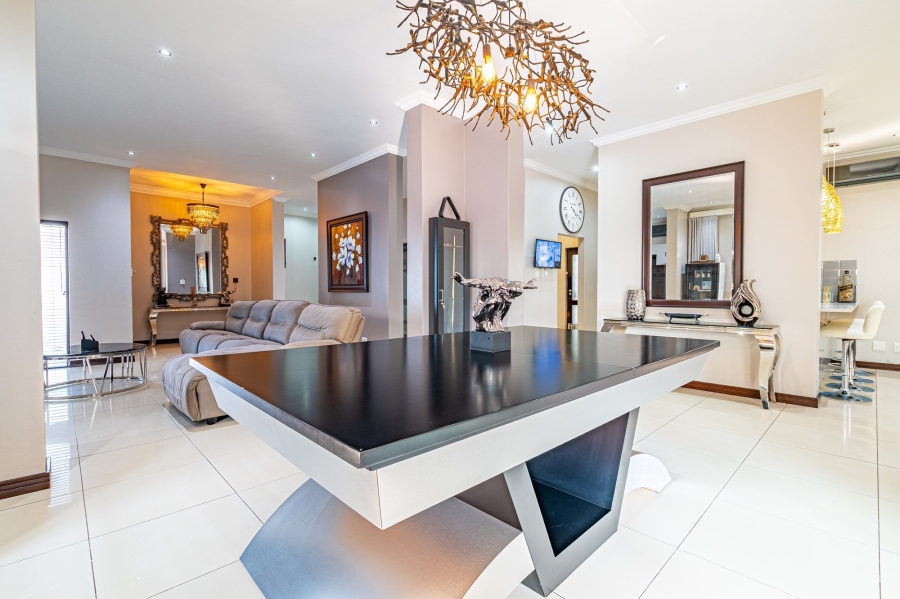 4 Bedroom Property for Sale in Bryanston Gauteng