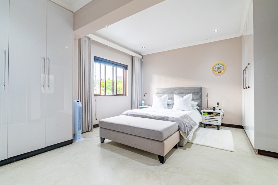 4 Bedroom Property for Sale in Bryanston Gauteng